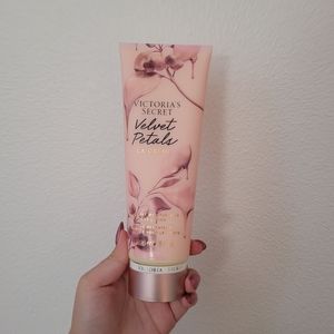 Victoria's Secret Velvet Petals Body Lotion